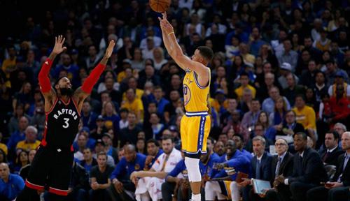 在外线防守 在外线防守