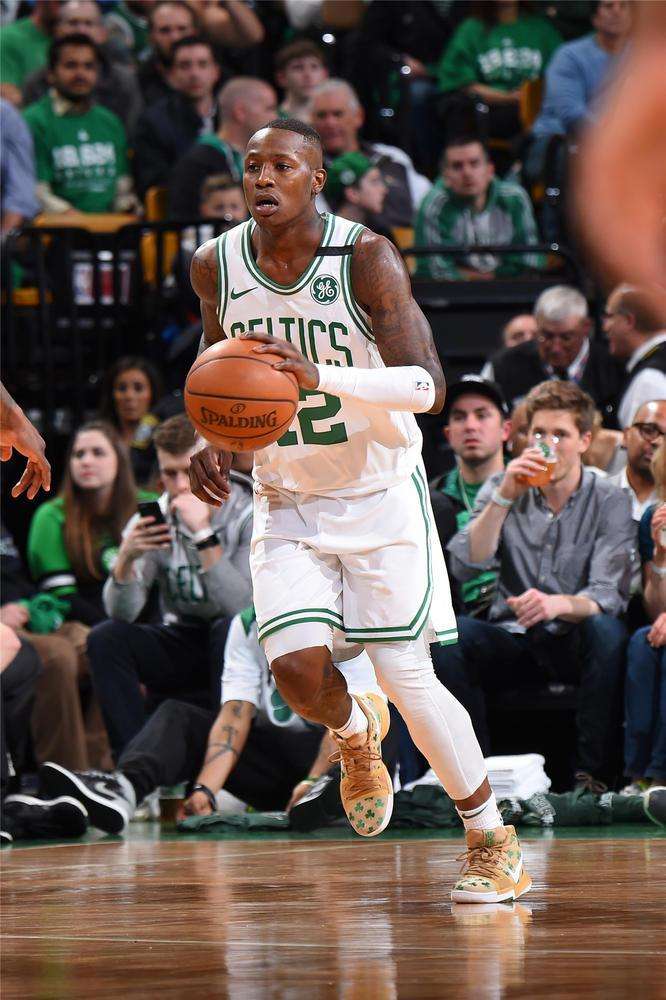 与不同俱乐 与不同俱乐